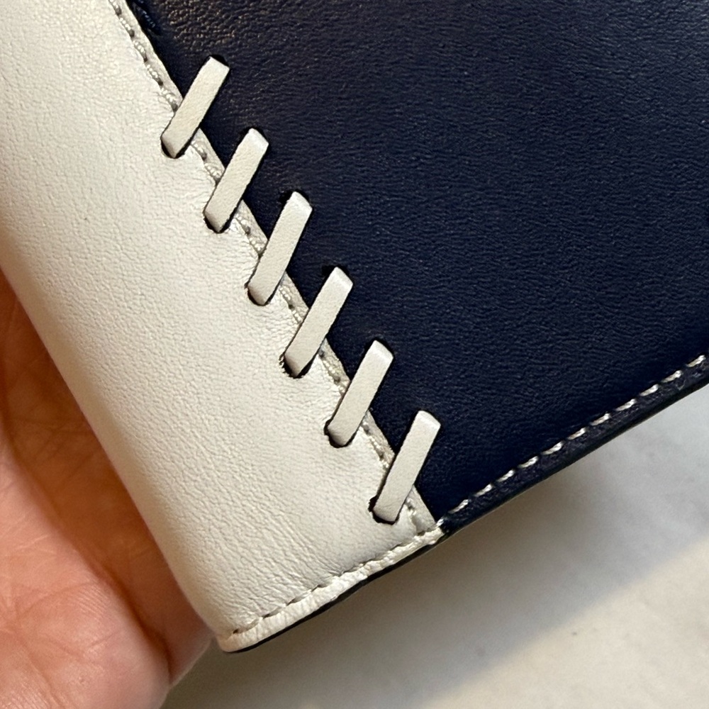 Coach Wallet New York Yankees - Picture 9 of 15